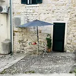Apartments By The Sea Makarska - 21443